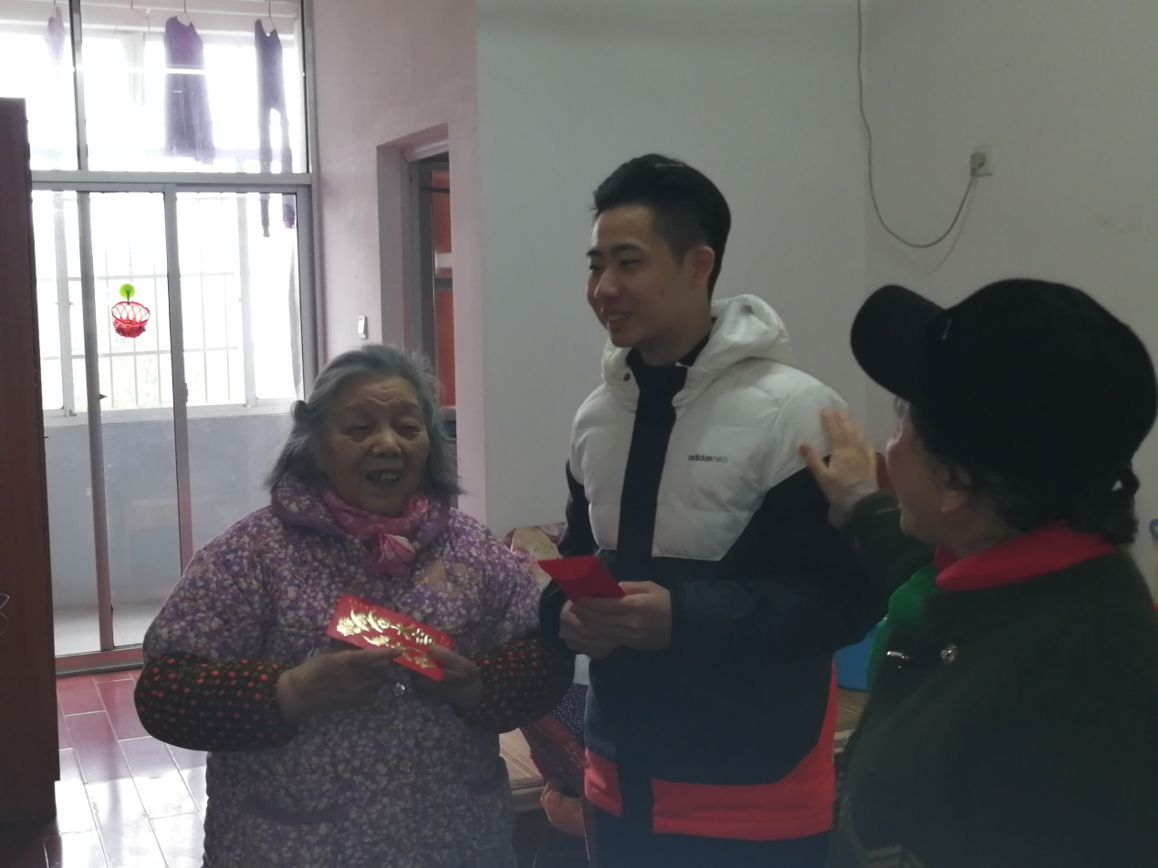 溫情滿除夕，愛心暖人心